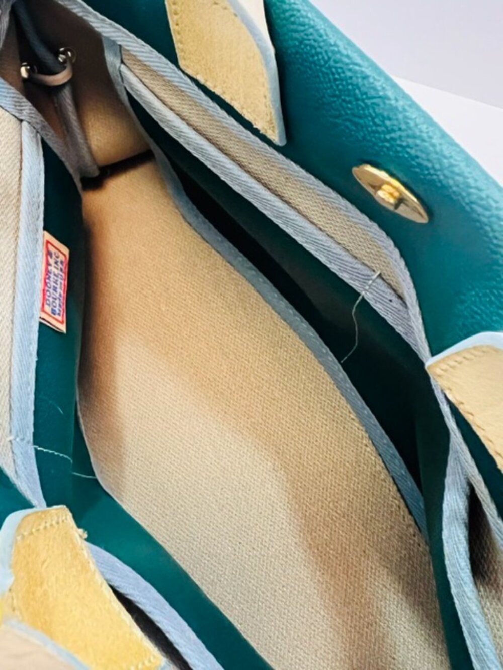 Dooney & Bourke Tassel Tote in Dark Green All Weather Pebbled Leather VTG 1990S - Picture 10 of 12